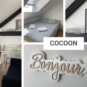 Cοcοοn , Dinan Francia