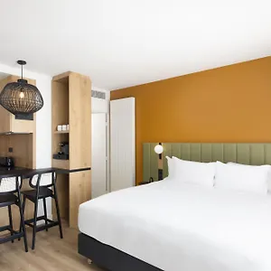 Hotel By Marriott Didot Montparnasse Paryż